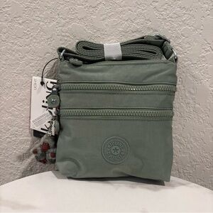 NWT Kipling Green Crossbody Bag - Lightweight Everyday Carry